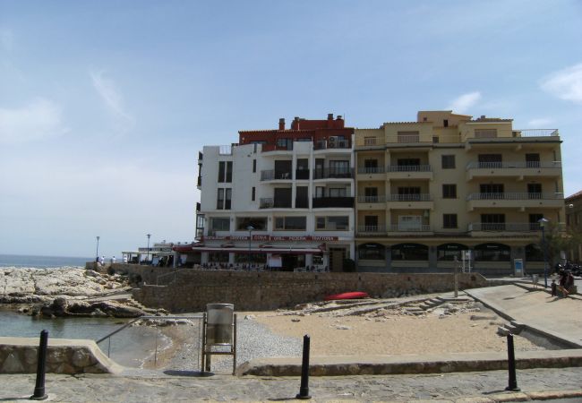 Apartment in L'Escala - APARTMENT ELS PESCADORS 2-2 3D Apartment in L'Escala - APARTMENT ELS PESCADORS 2-2 3D
