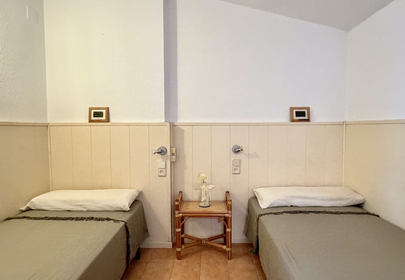 Apartment in L'Escala -  GRAN SOL B 303 2D