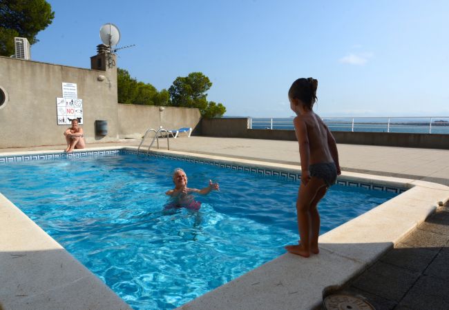 Apartment in Estartit - TREPUTXELL 1D 2-2 Apartment in Estartit - TREPUTXELL 1D 2-2