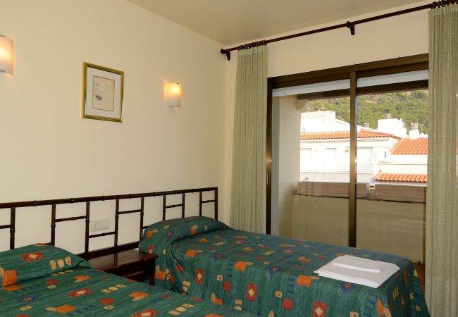 Apartment in Estartit - JARDINS DEL MAR 037 Apartment in Estartit - JARDINS DEL MAR 037