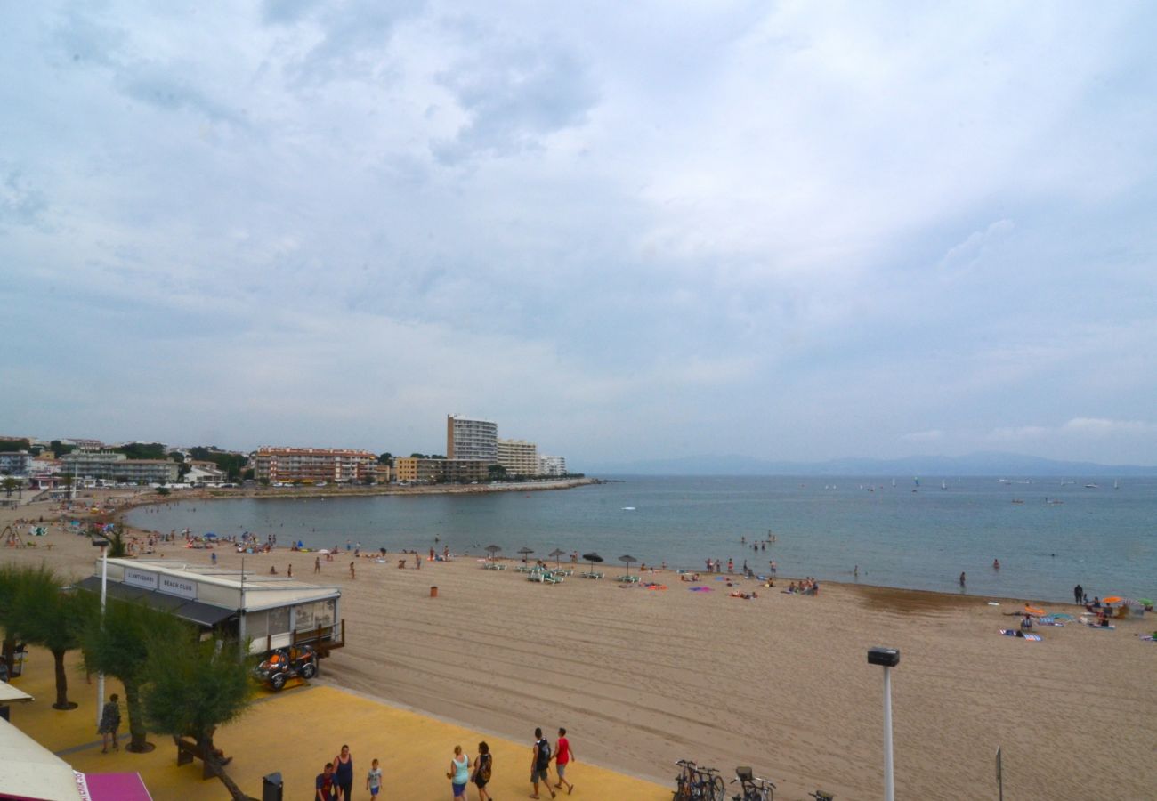 Apartment in L'Escala - MARGARIDA