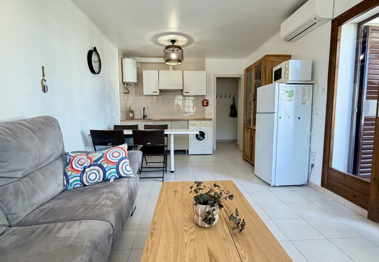 Apartment in L'Escala - CALA MONTGO 15 2D