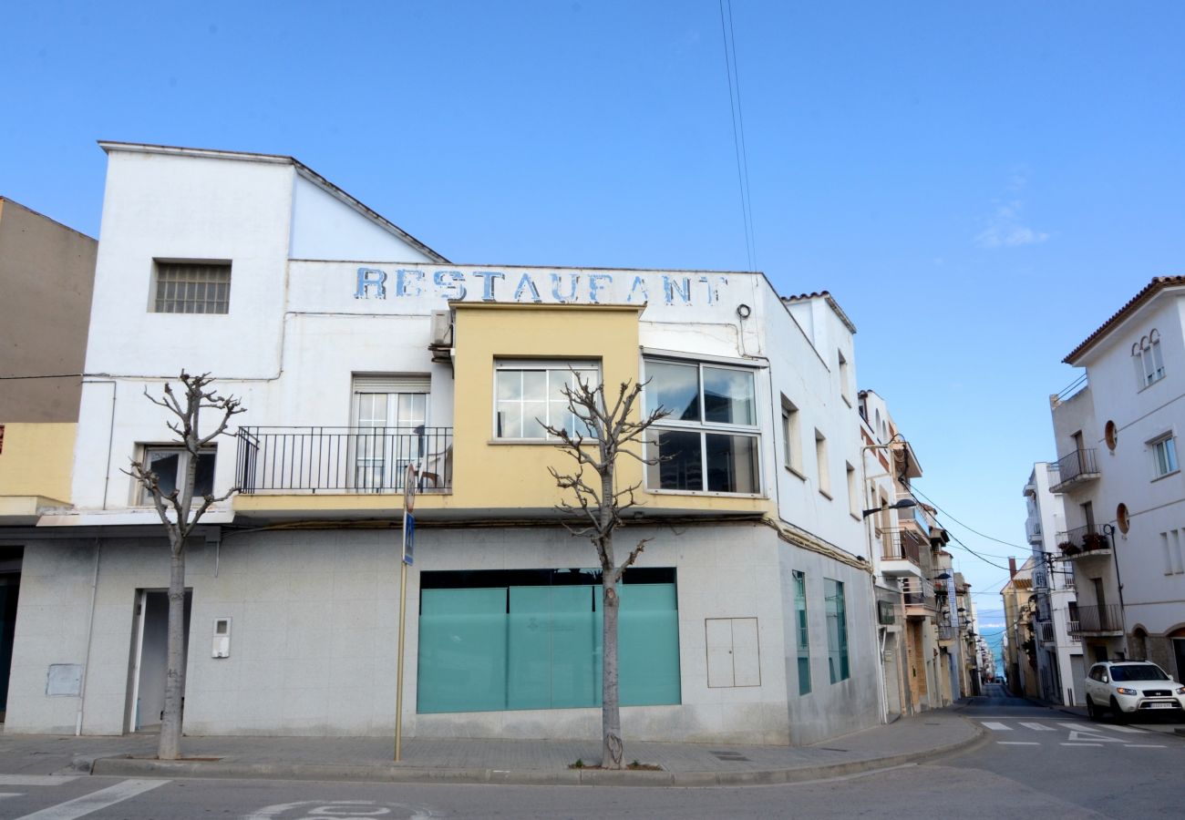 Apartment in L'Escala - LES ESCOLES