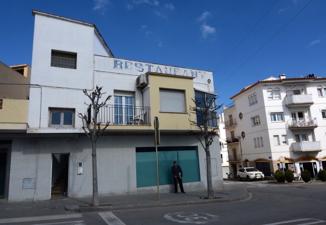 Apartment in L'Escala - LES ESCOLES