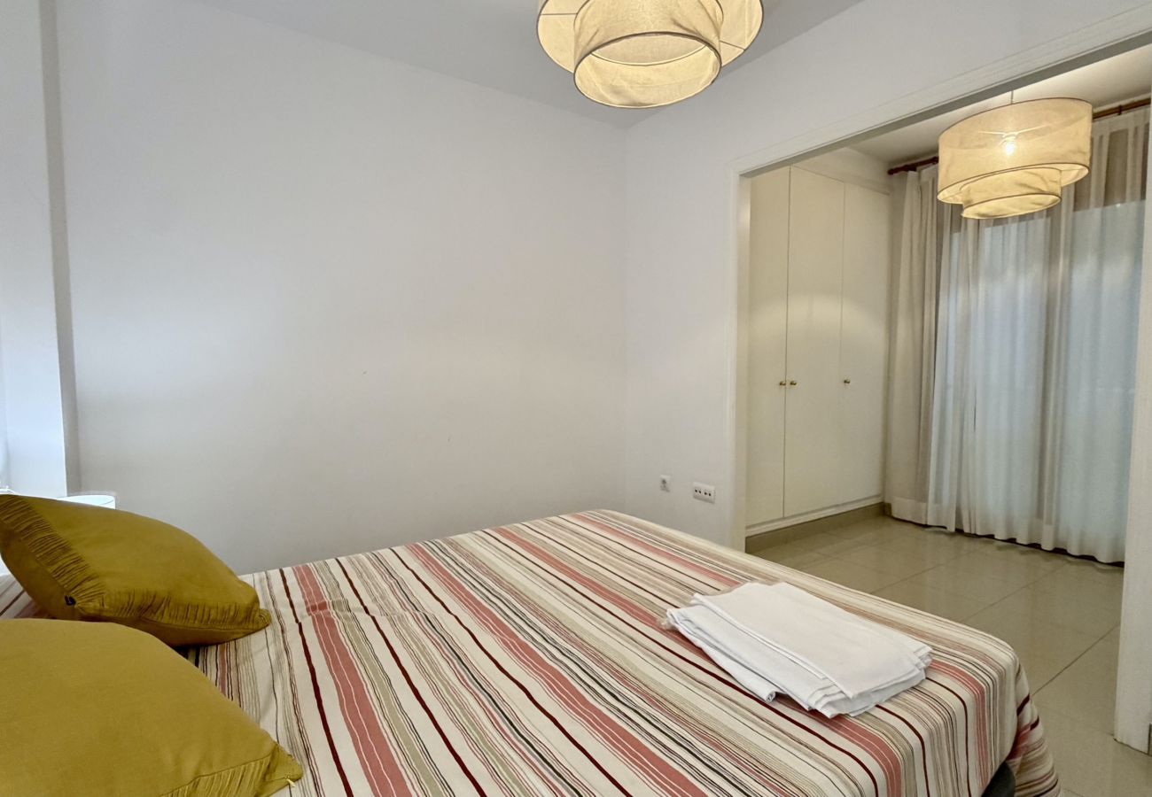 Apartment in L'Escala - MESTRAL 1-4