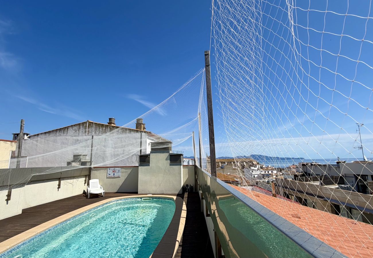 Apartment in L'Escala - MESTRAL 1-4