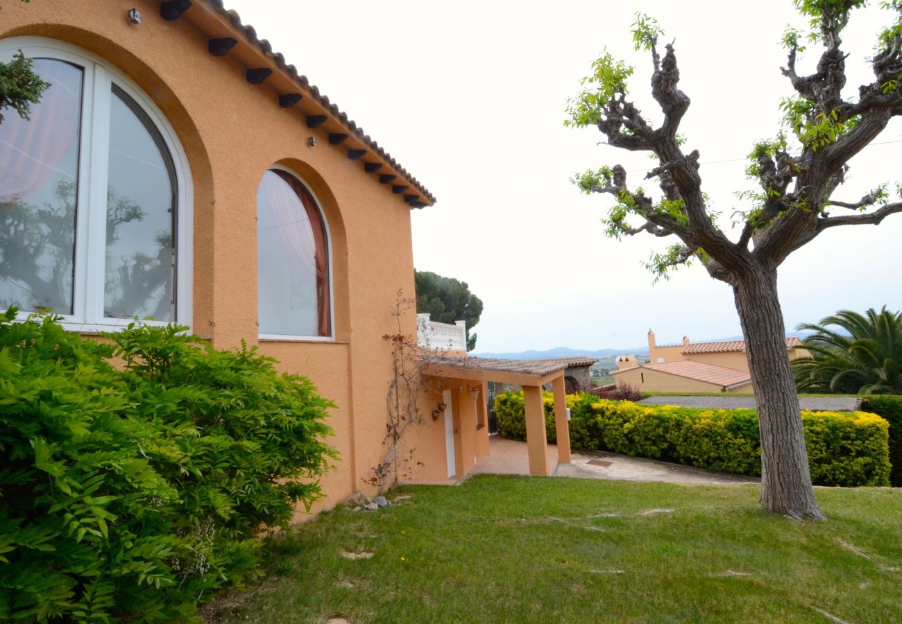 Villa in Estartit - VILLA FLOROSA