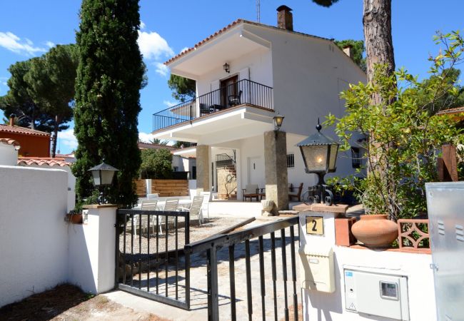 Villa in L'Escala - VILLA MONTGÓ Villa in L'Escala - VILLA MONTGÓ