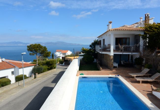 Villa in L'Escala - VILLA GARBINELL Villa in L'Escala - VILLA GARBINELL