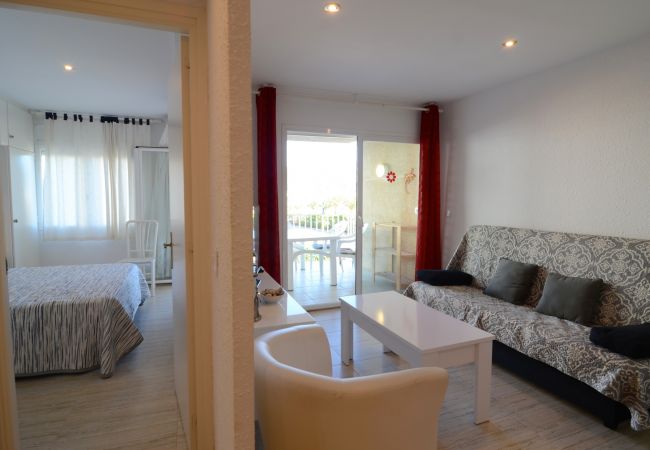 Apartment in Estartit - ROCAMAURA I A 1-2 Apartment in Estartit - ROCAMAURA I A 1-2