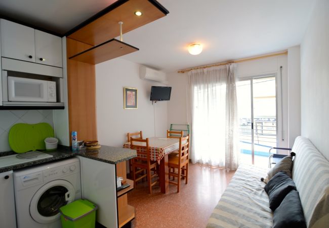 Apartment in Estartit - ROCAMAURA IV 1-8
