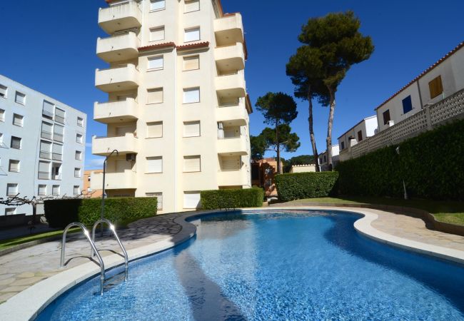 Apartment in L'Escala - SAN ENRIQUE B 2-2