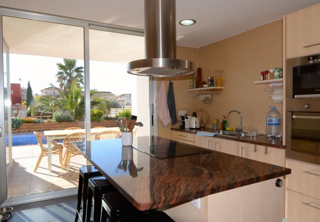 Villa in L'Escala - VILLA PONENT Villa in L'Escala - VILLA PONENT