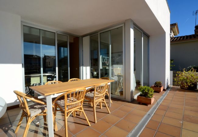 Villa in L'Escala - VILLA PONENT Villa in L'Escala - VILLA PONENT