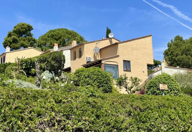 House in Estartit - CASA OSLO House in Estartit - CASA OSLO