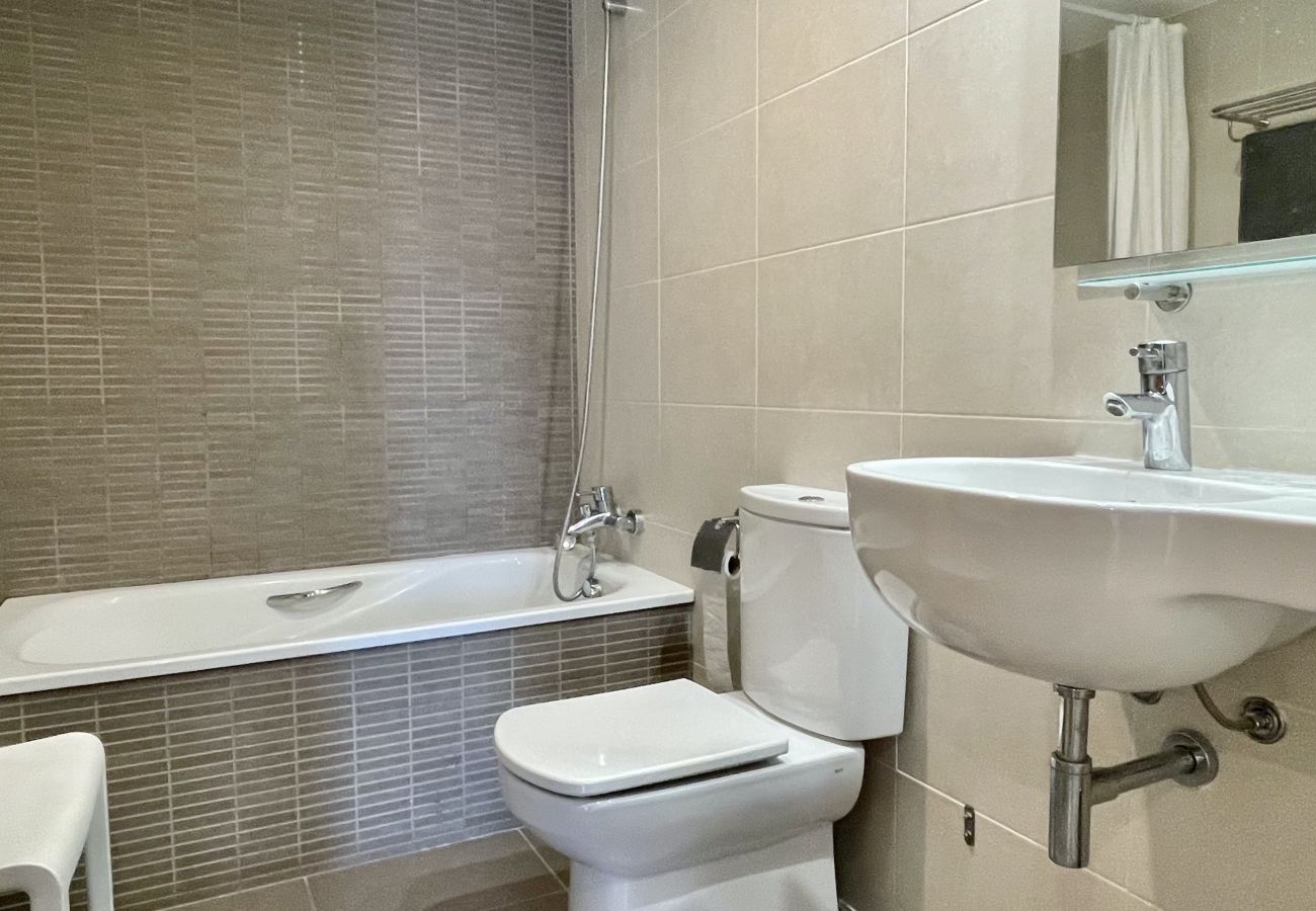 Apartment in Estartit - DARSENA B 2-4 - Apartament with swimming pool