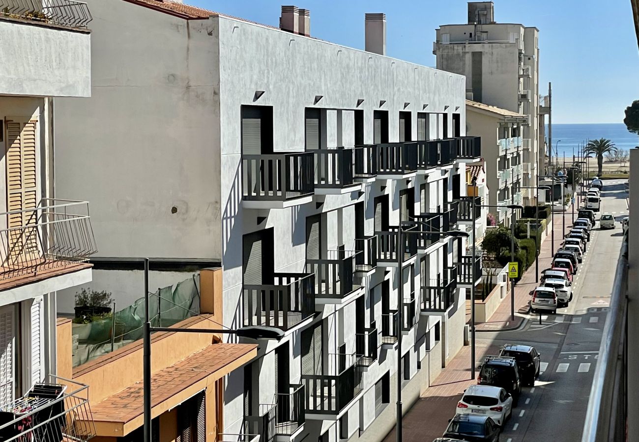 Apartment in Estartit - DARSENA B 2-4 - Apartament with swimming pool
