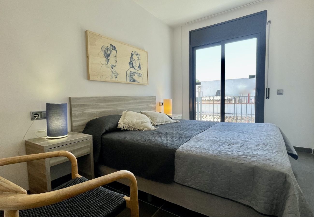 Apartment in Estartit - DARSENA B 2-4 - Apartament with swimming pool