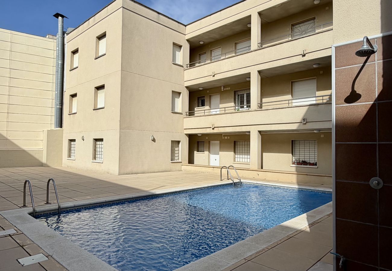 Apartment in L'Escala - LA LLONGADA