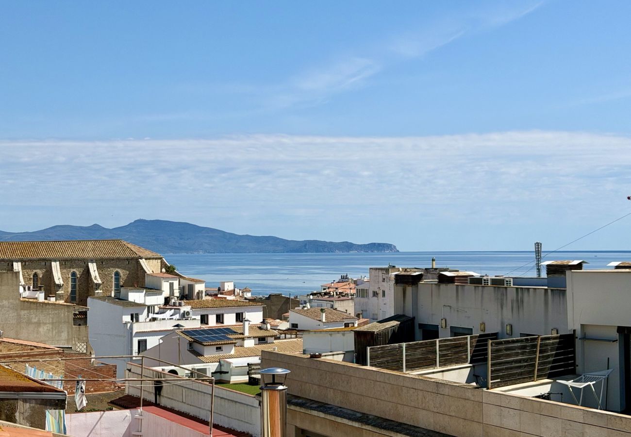 Appartement à L'Escala - MESTRAL 1-4