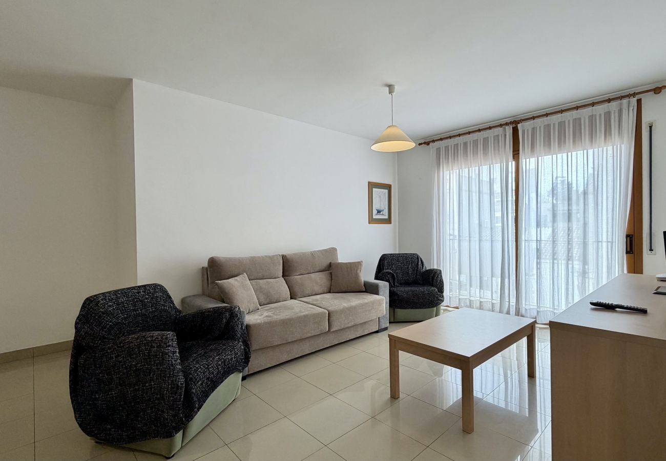 Appartement à L'Escala - MESTRAL 2-5