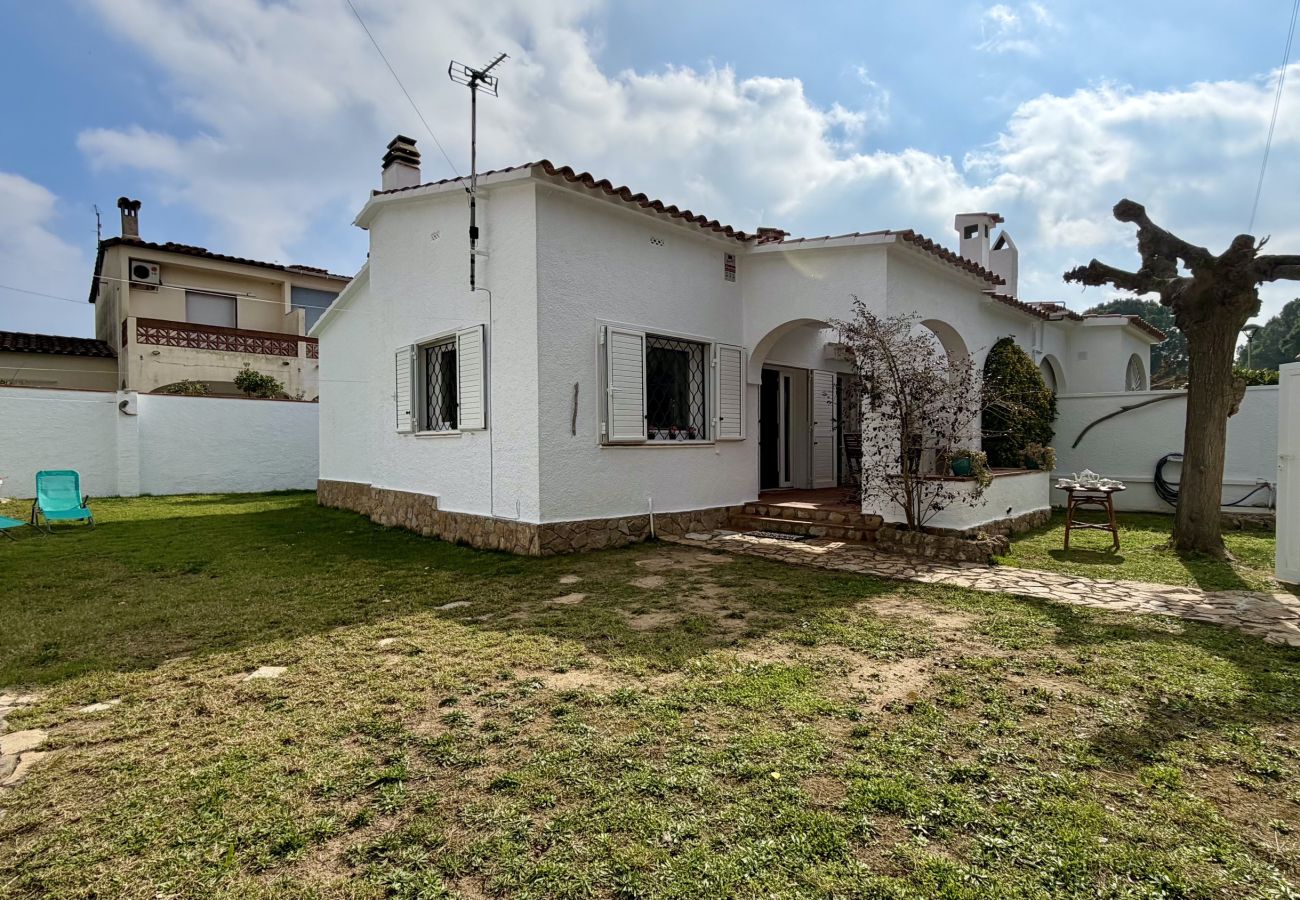 Maison mitoyenne à L'Escala - CASA EDNA